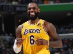 LeBron James, Los Angeles Lakers i&ccedil;in bir mağlubiyetle 41 yaşına girdi