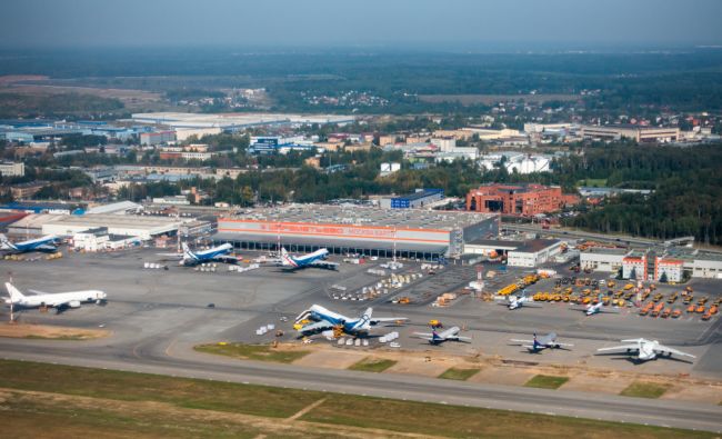 Ukrayna'nın insansız hava aracı saldırıları Rus hava trafiğini aksattı, geçici karaya oturmalara neden oldu